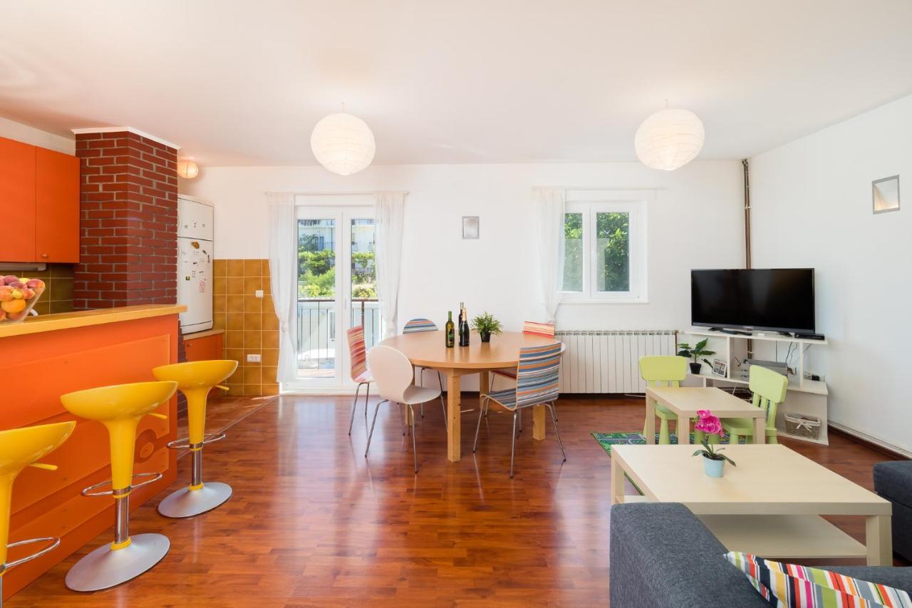 פודסטראנה Apartment Bagatin מראה חיצוני תמונה